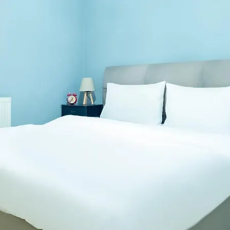 Delightful Flat Close To Galata 2 Mins To Metro