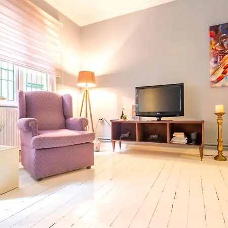 Delightful Flat Close To Galata 2 Mins To Metro Διαμέρισμα Κωνσταντινούπολη